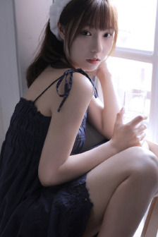 男朋友老是吃奶奶在我怀里哭